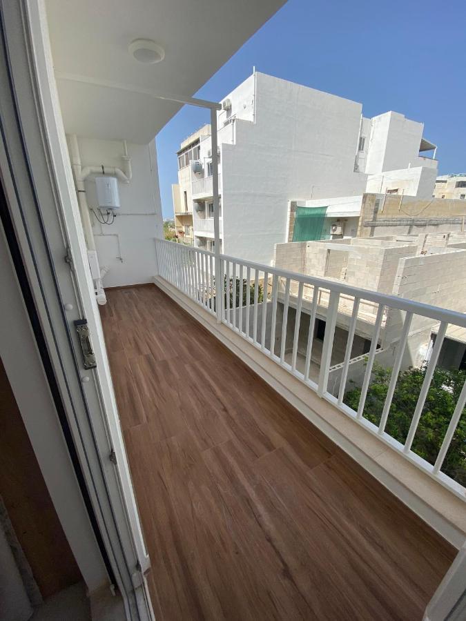 Modern, Spacious, 3 Bedroom Apartment Near Malta International Airport Luqa Zewnętrze zdjęcie